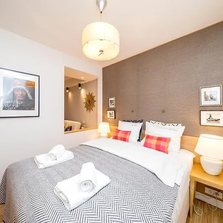 Golden With Air Condition By Your Freedom