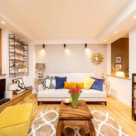 Golden With Air Condition By Your Freedom Apartmán *